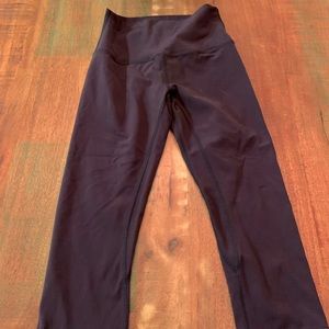 Lululemon 21” Align Crop size 4 in Navy